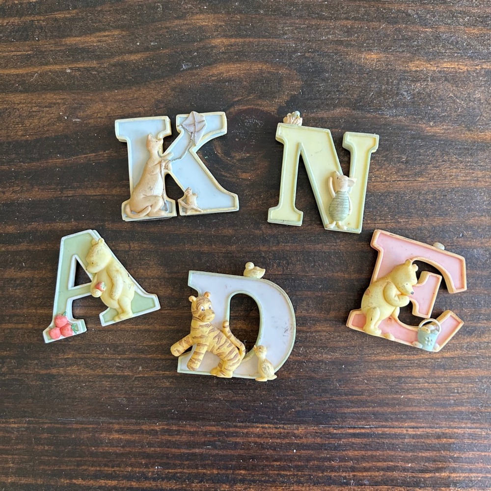 Disney Classic Winnie the Pooh Vintage Decorative Letters Magnetic Nursery